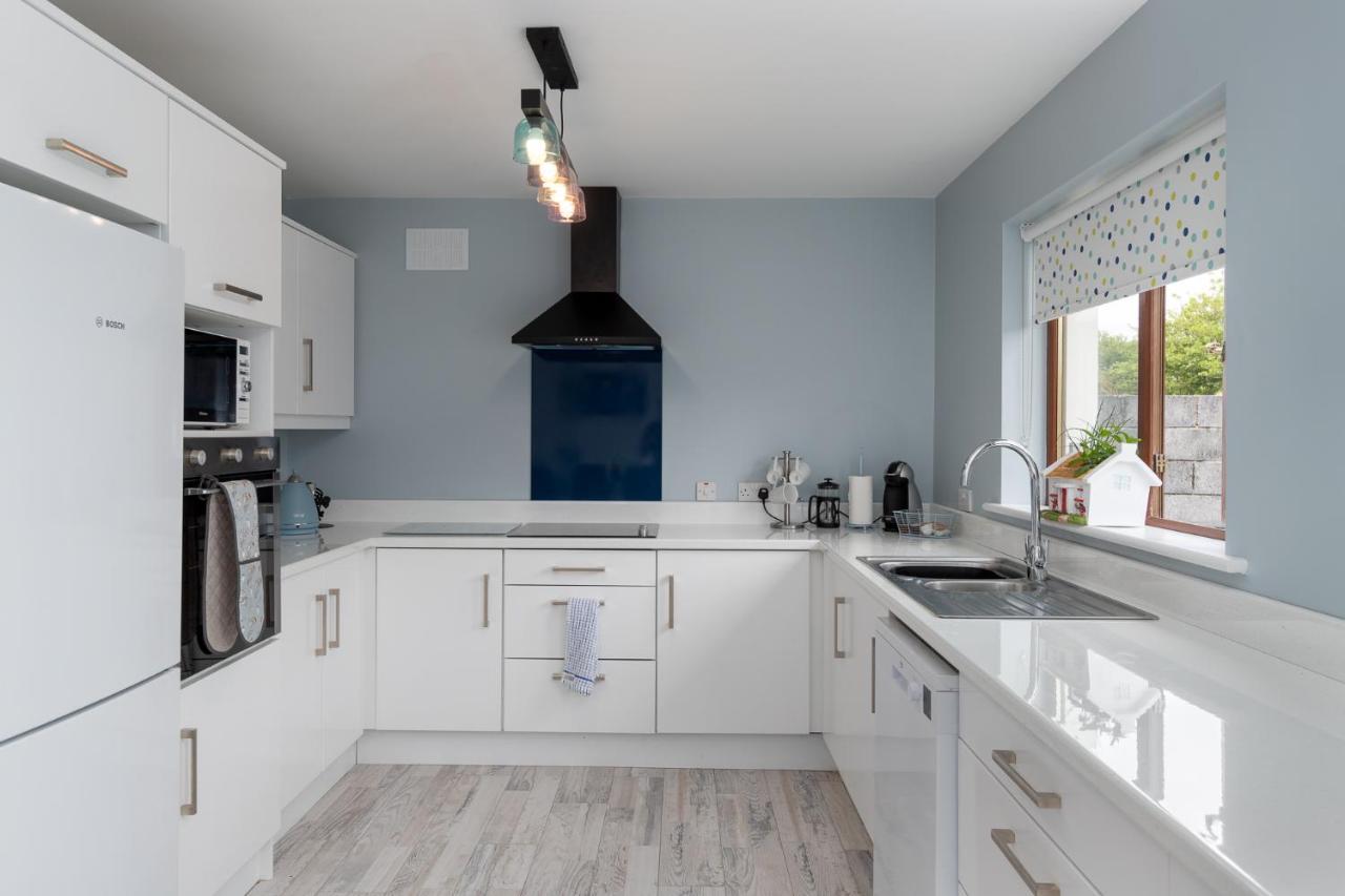 Wonderful Coastal Home In Dingle Town المظهر الخارجي الصورة