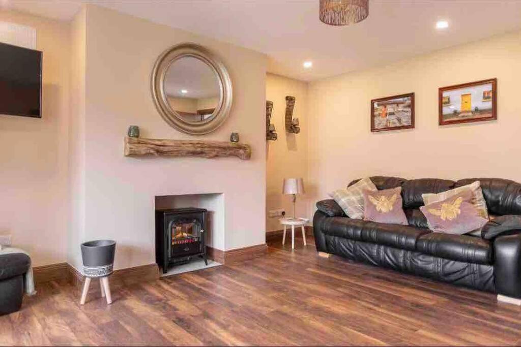 Wonderful Coastal Home In Dingle Town المظهر الخارجي الصورة